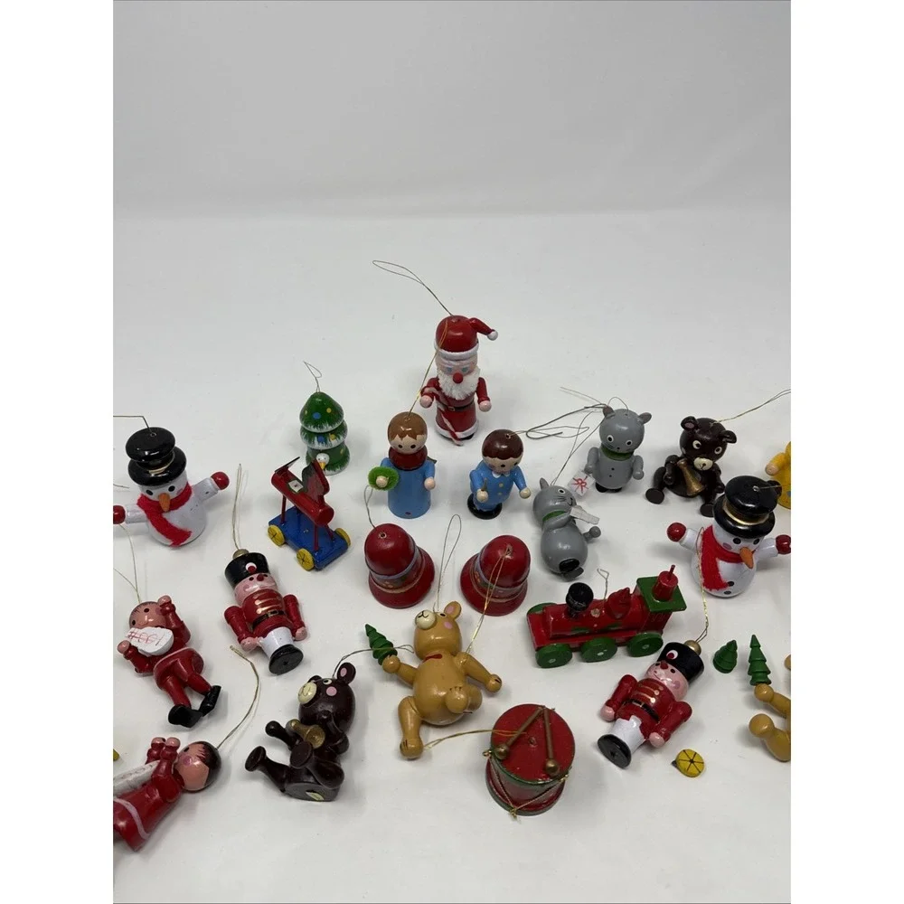 Lot 32 Vintage Mini Wooden Hand Painted Christmas Tree Ornaments multiple sets‎